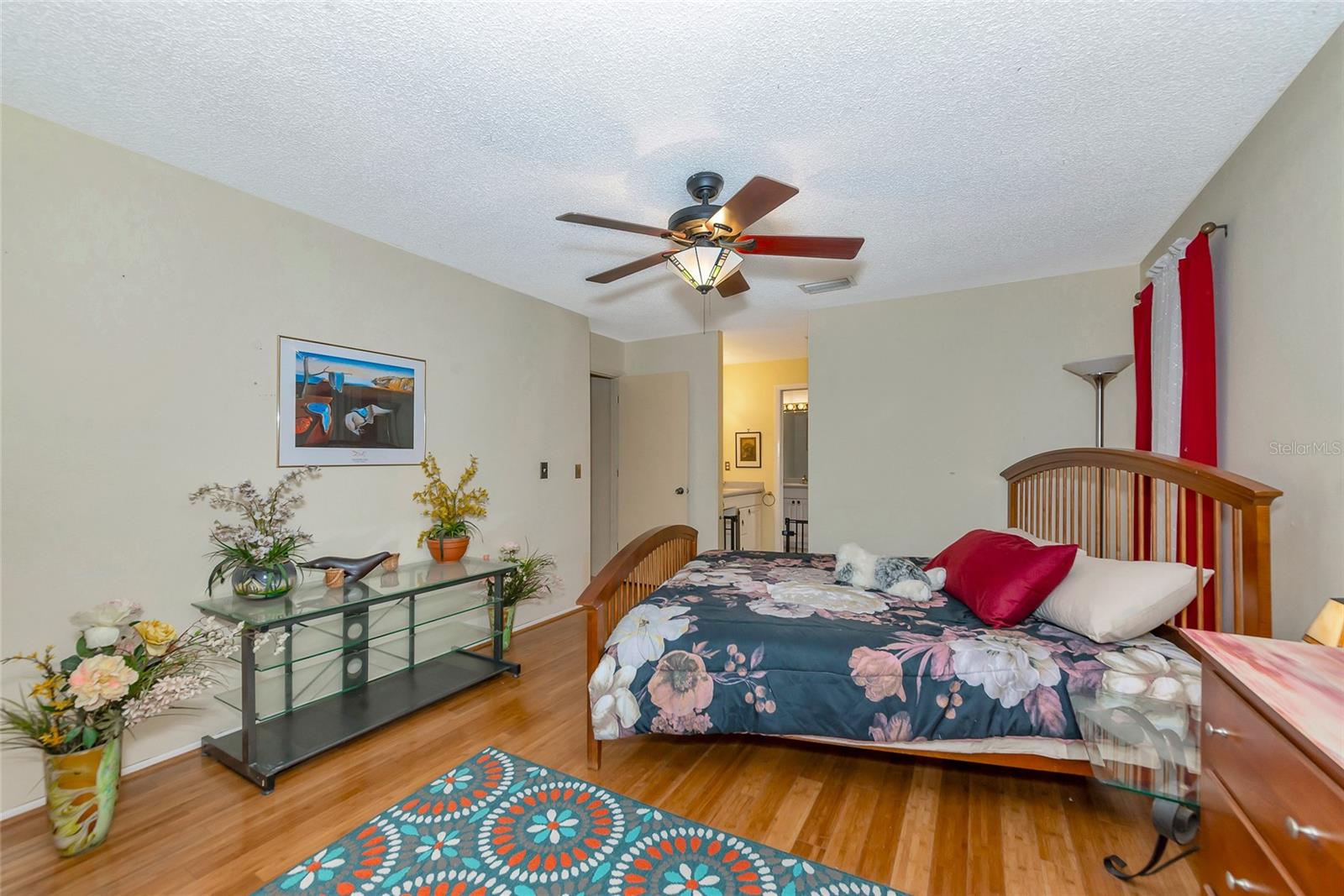 A4662198 Property Photo