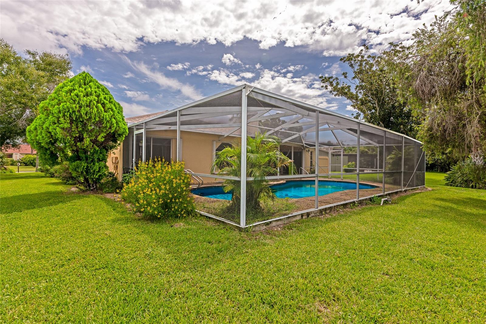 A4662198 Property Photo