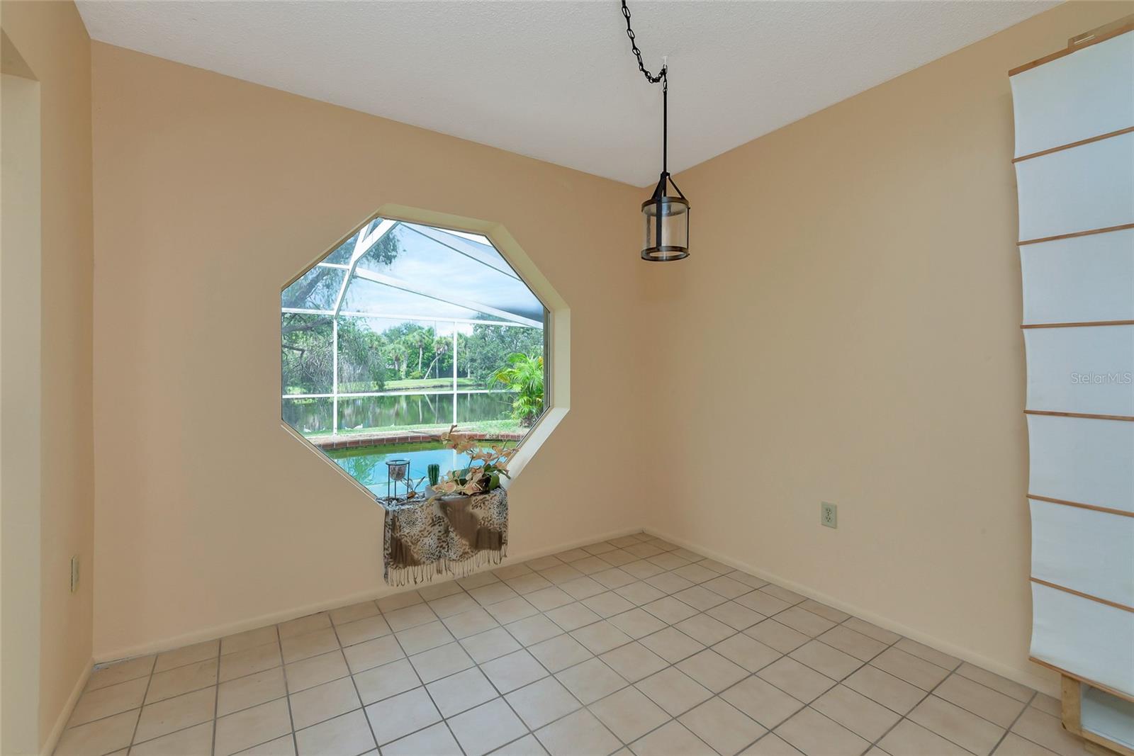 A4662198 Property Photo