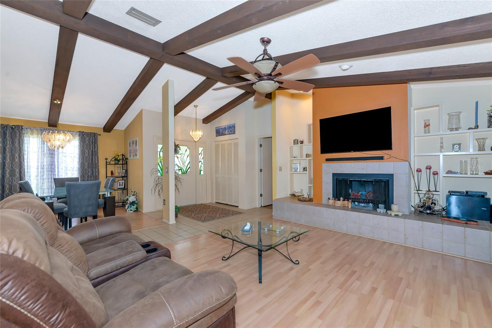 A4662198 Property Photo