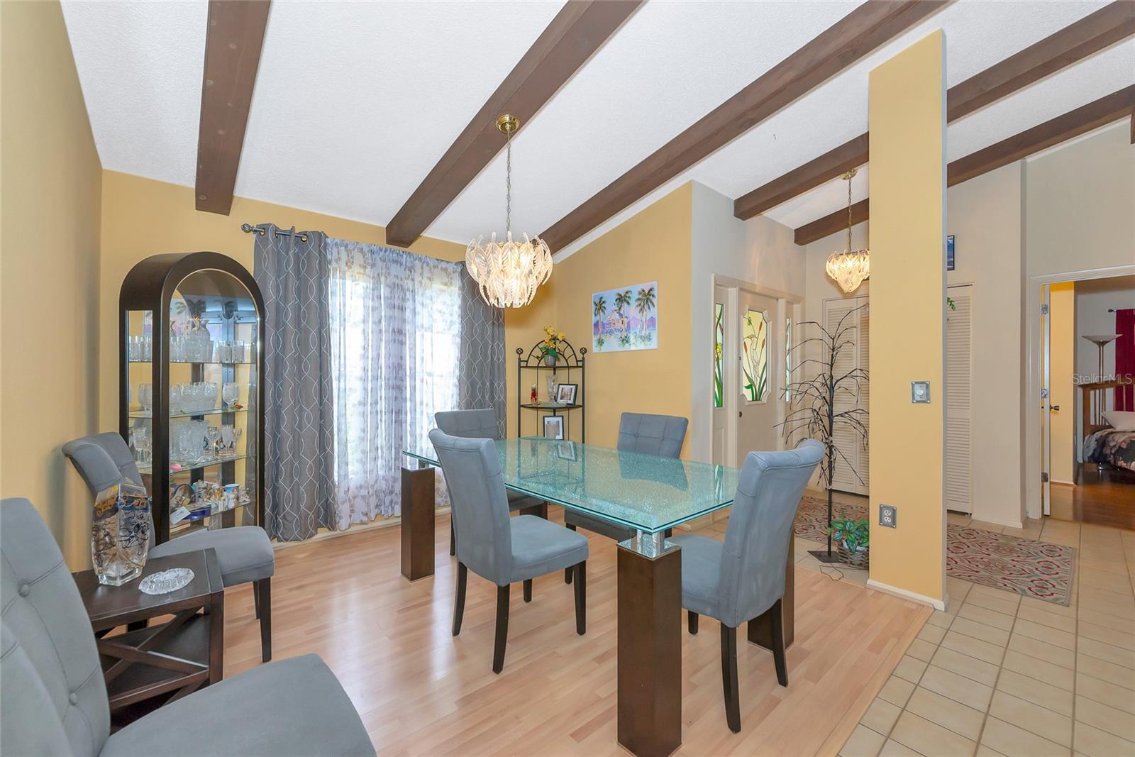 A4662198 Property Photo