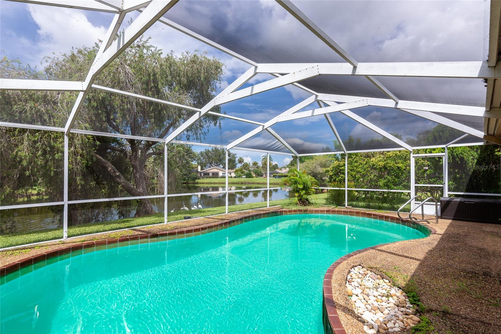 A4662198 Property Photo
