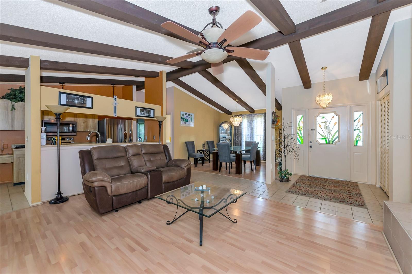 A4662198 Property Photo