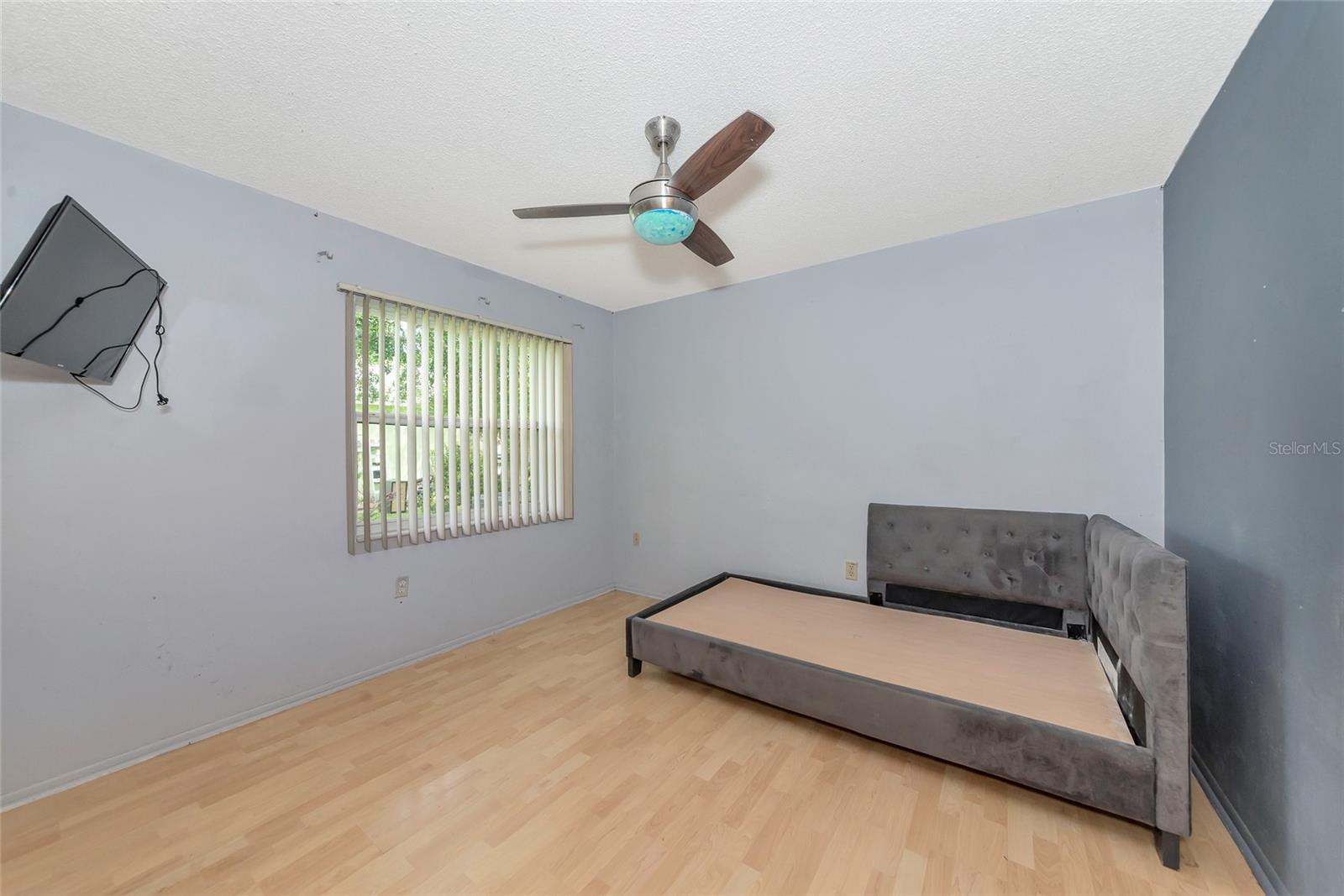 A4662198 Property Photo