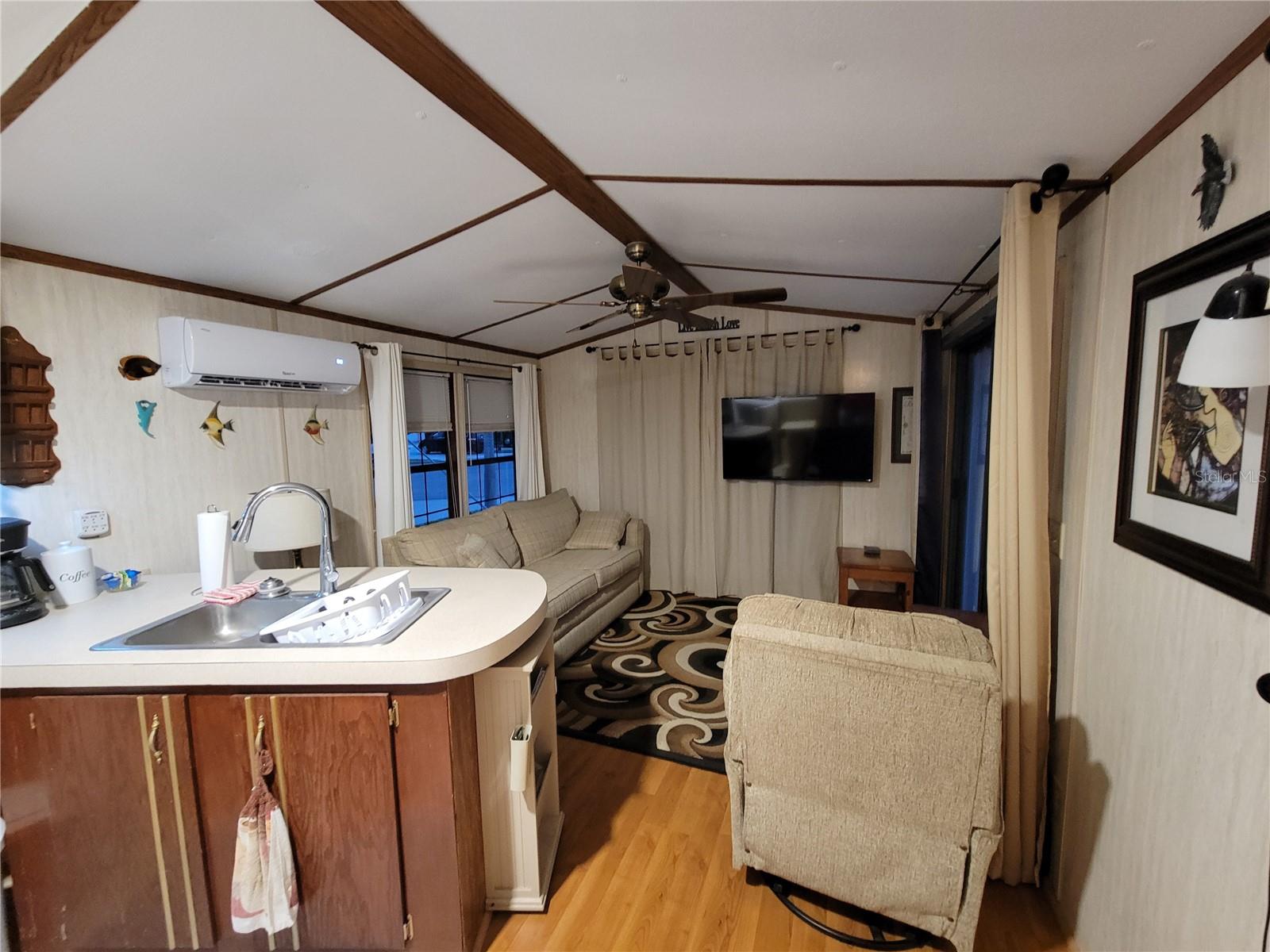 C7513660 Property Photo