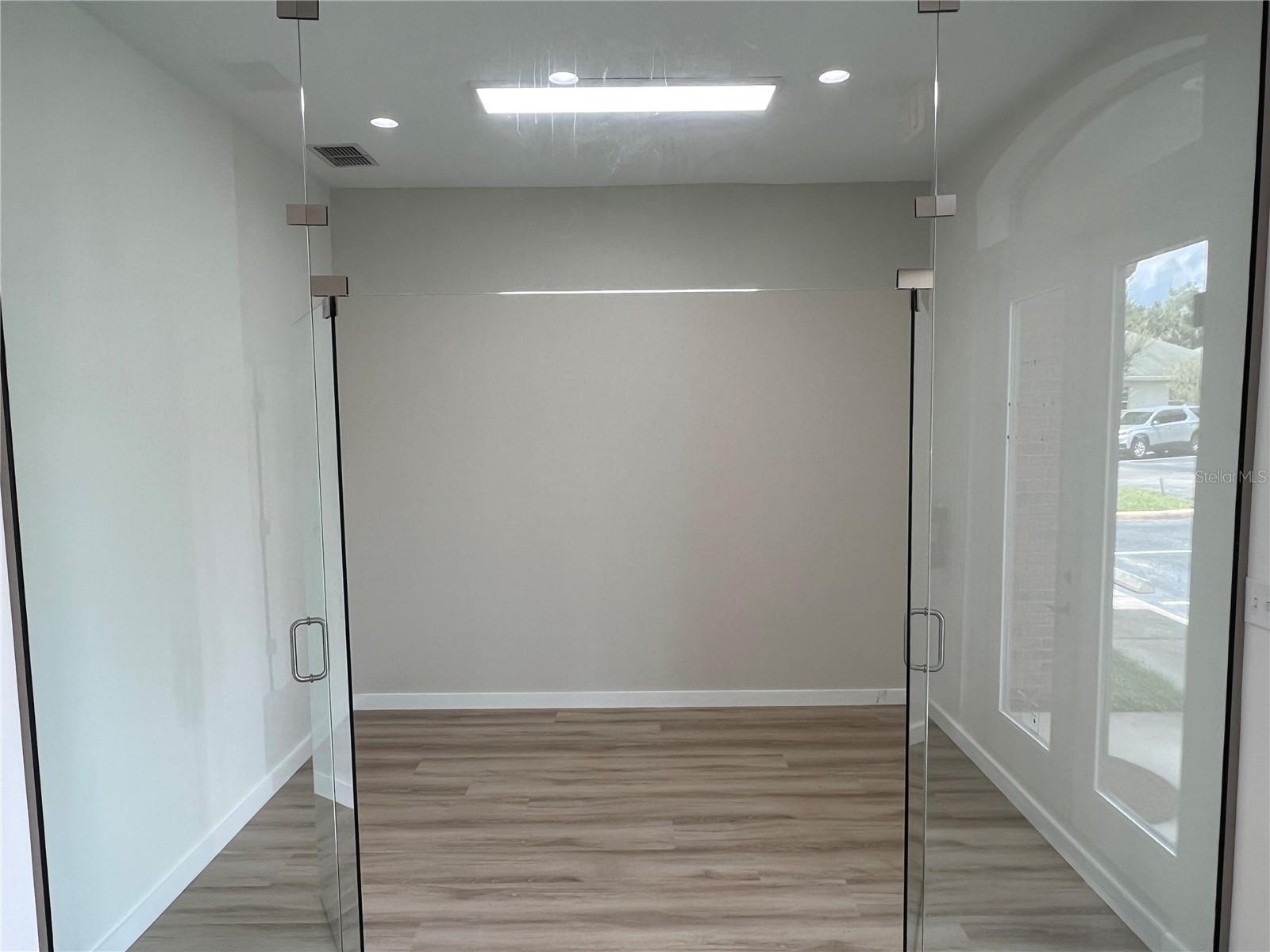 210 CRYSTAL GROVE BLVD, LUTZ, FL, 33548