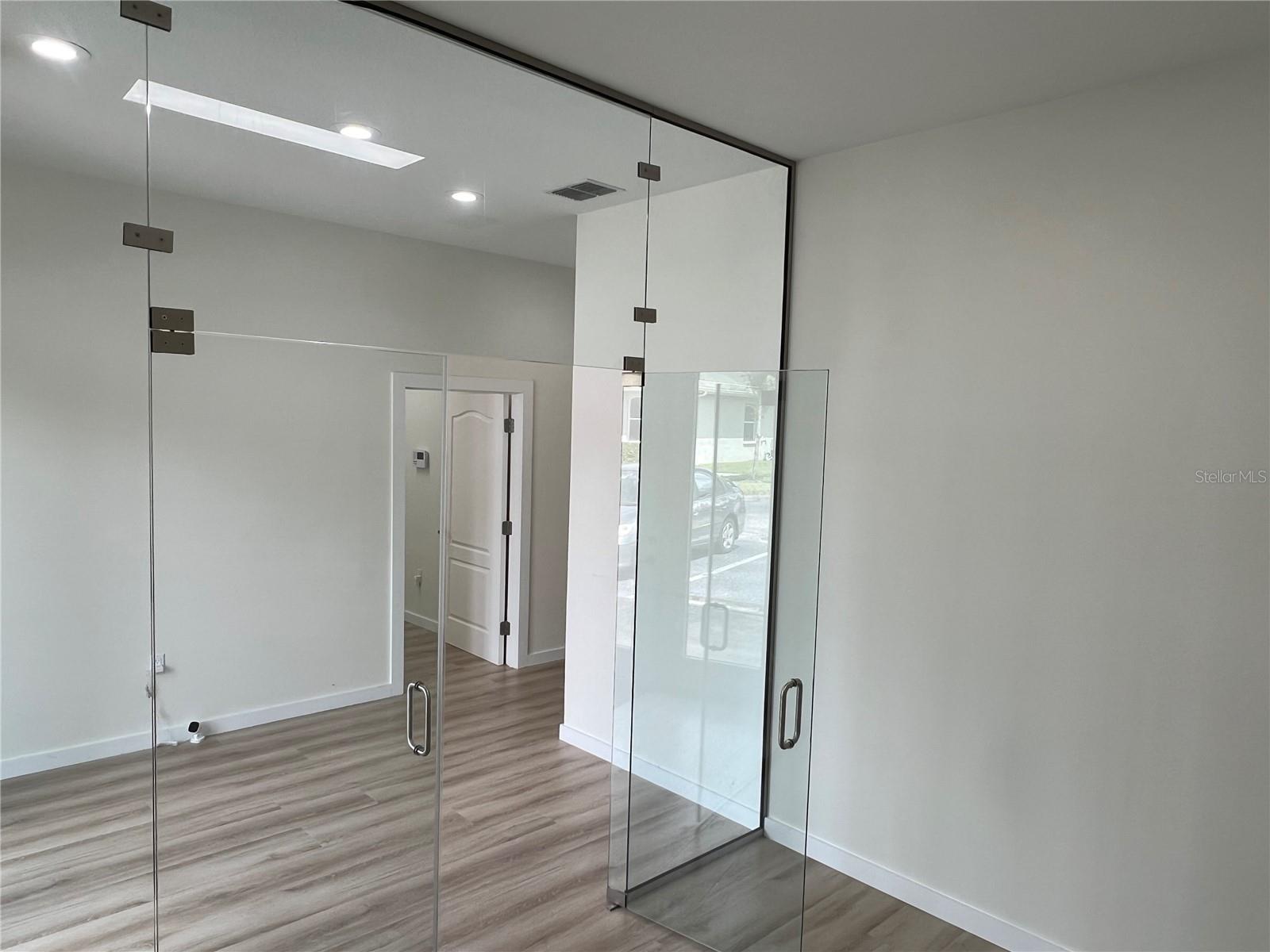 210 CRYSTAL GROVE BLVD, LUTZ, FL, 33548