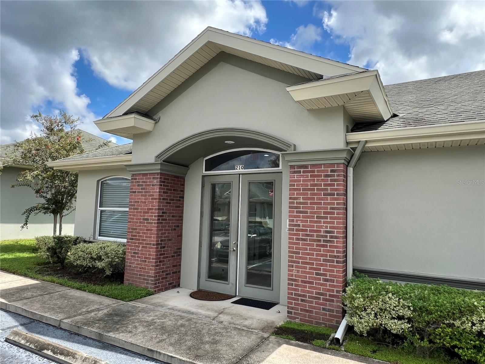 210 CRYSTAL GROVE BLVD, LUTZ, FL, 33548