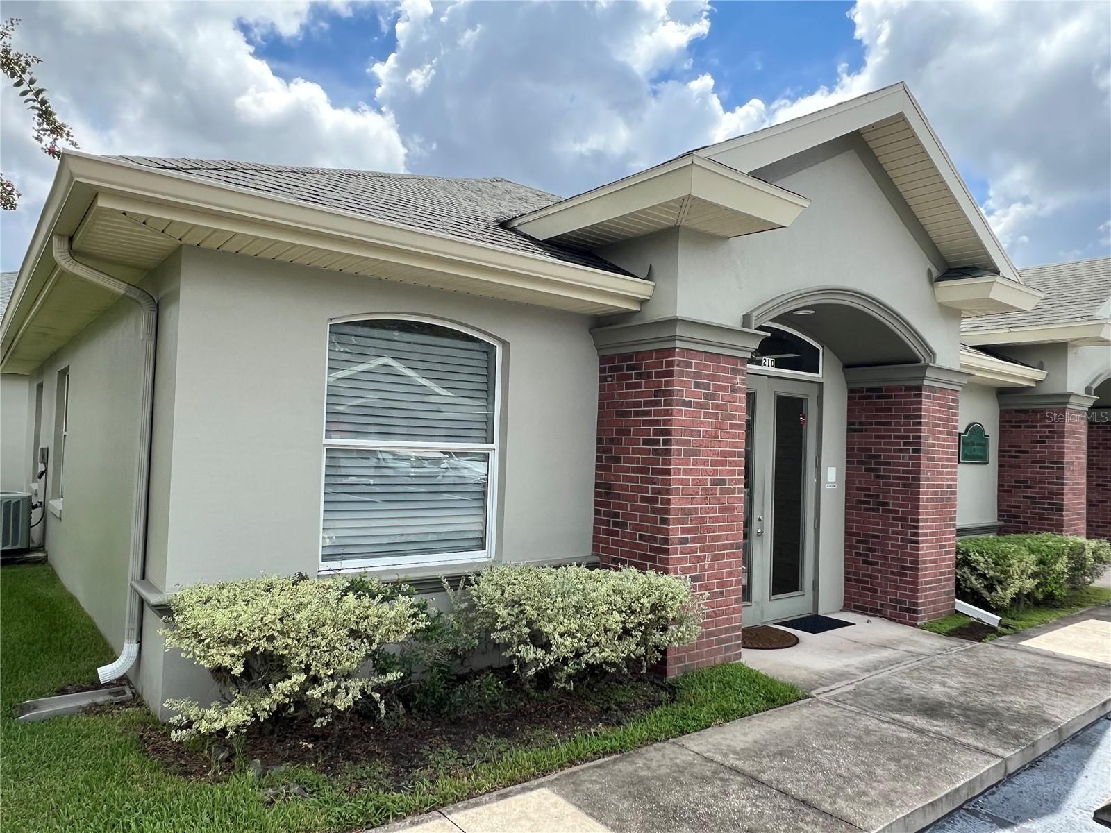 210 CRYSTAL GROVE BLVD, LUTZ, FL, 33548