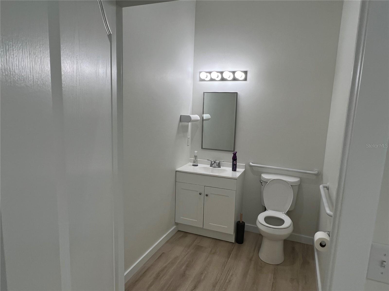 210 CRYSTAL GROVE BLVD, LUTZ, FL, 33548