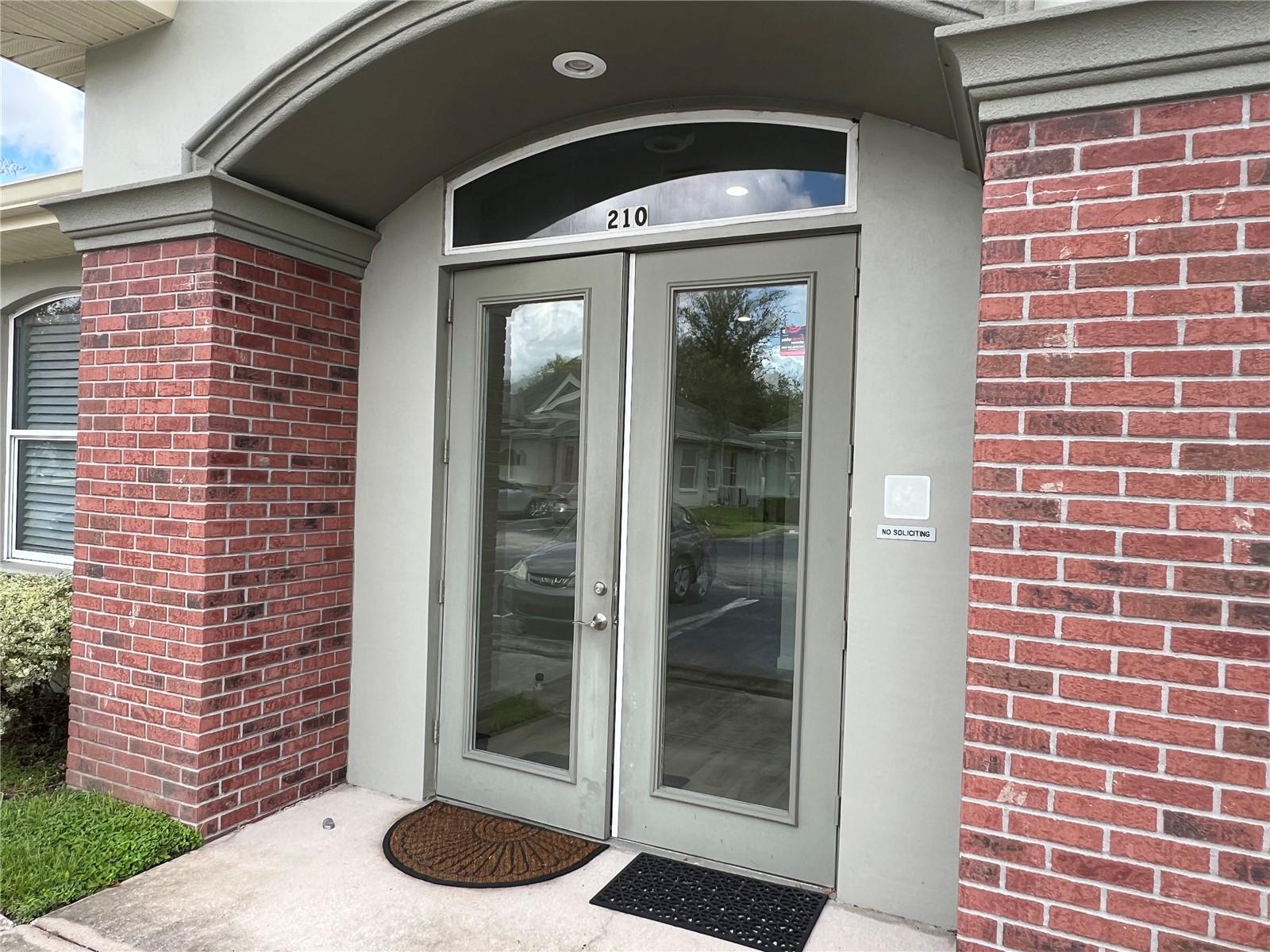 210 CRYSTAL GROVE BLVD, LUTZ, FL, 33548