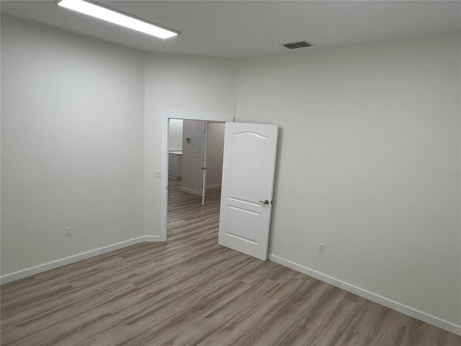 210 CRYSTAL GROVE BLVD, LUTZ, FL, 33548