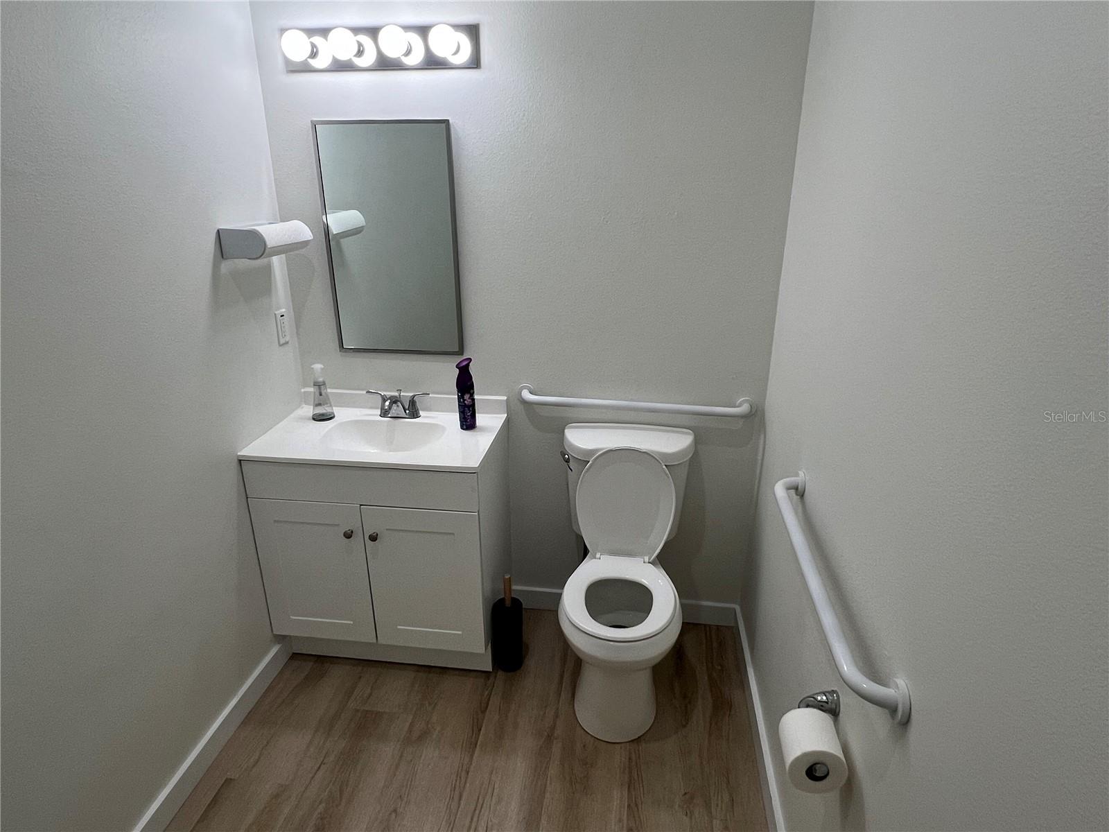 210 CRYSTAL GROVE BLVD, LUTZ, FL, 33548