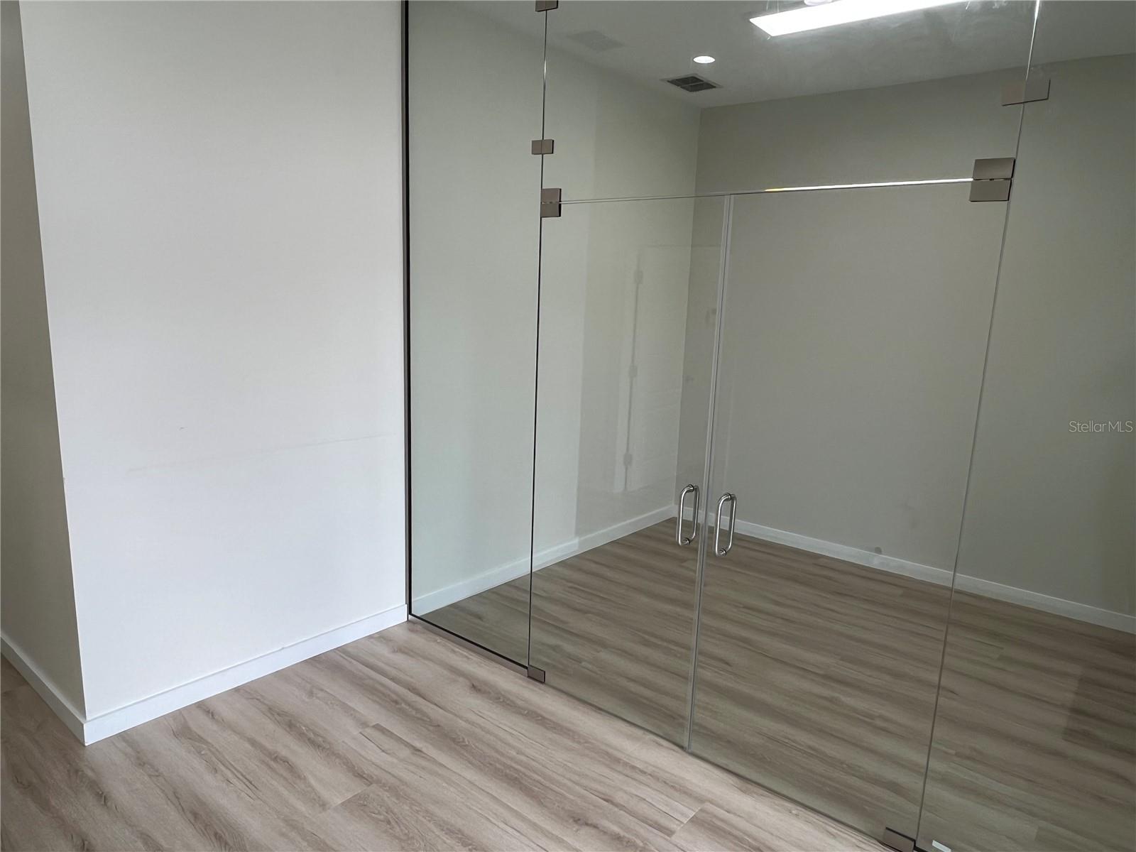 210 CRYSTAL GROVE BLVD, LUTZ, FL, 33548