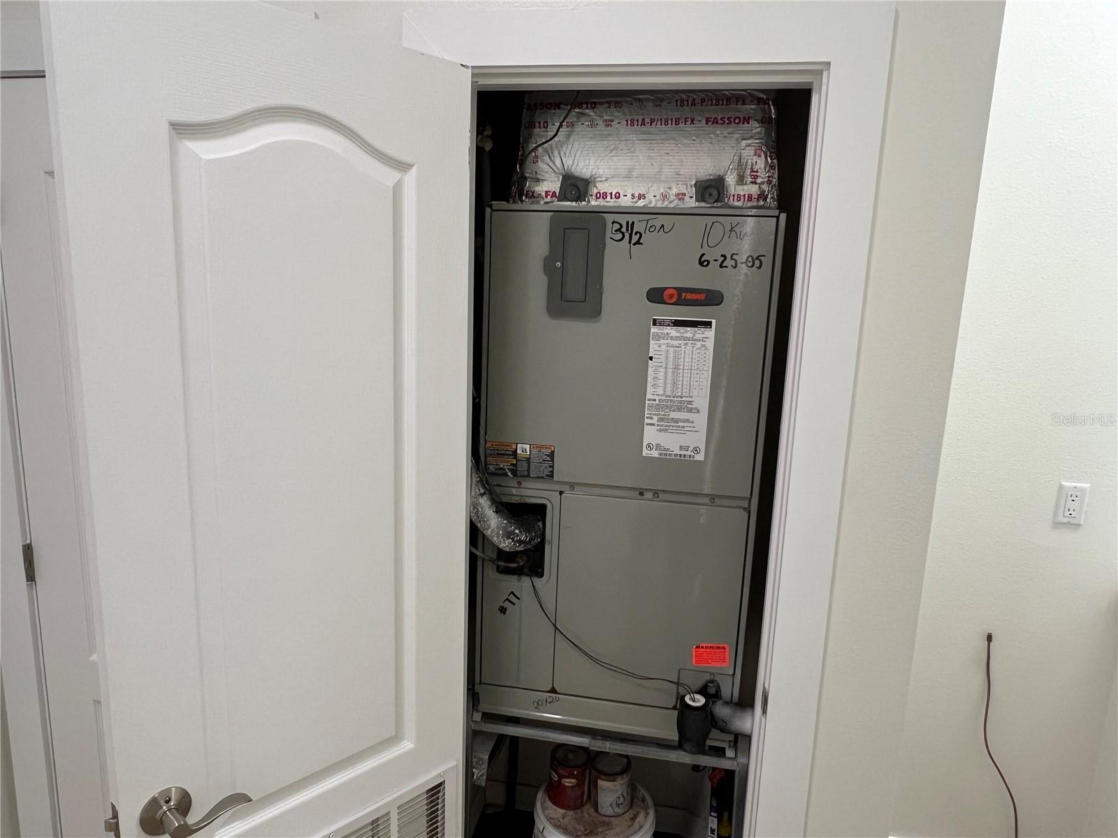 210 CRYSTAL GROVE BLVD, LUTZ, FL, 33548