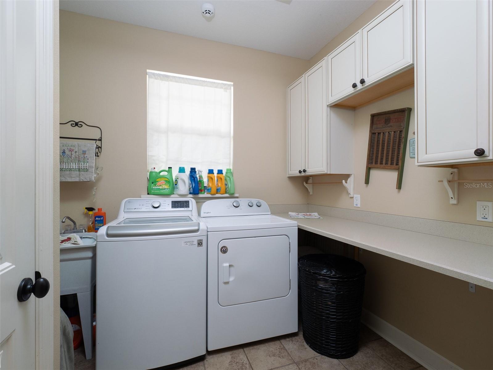 OM707707 Property Photo