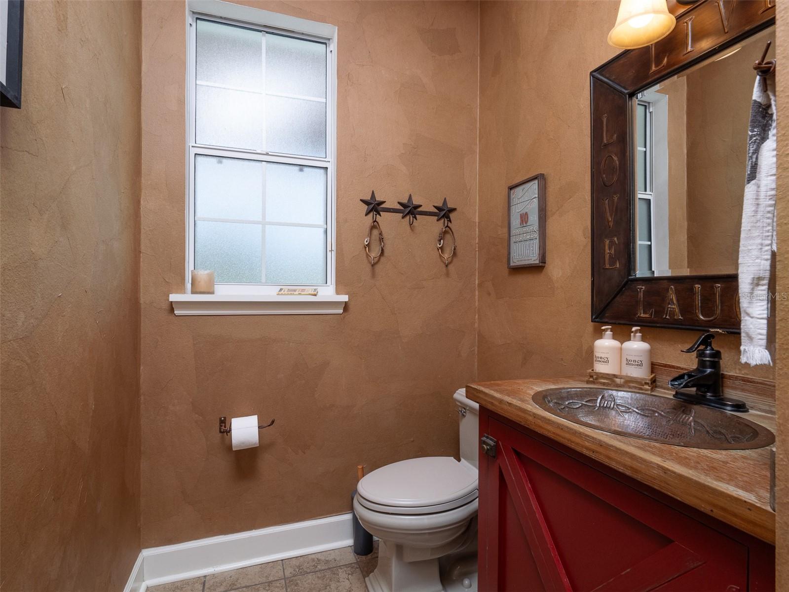 OM707707 Property Photo