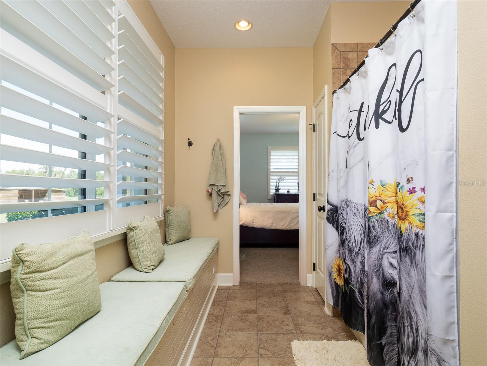 OM707707 Property Photo