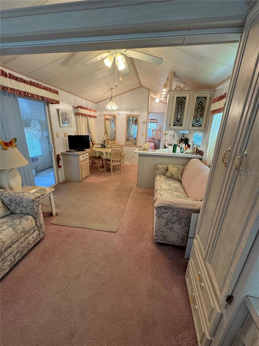 TB8418033 Property Photo