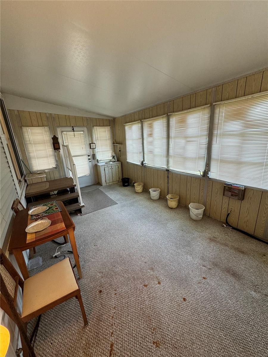 TB8418033 Property Photo