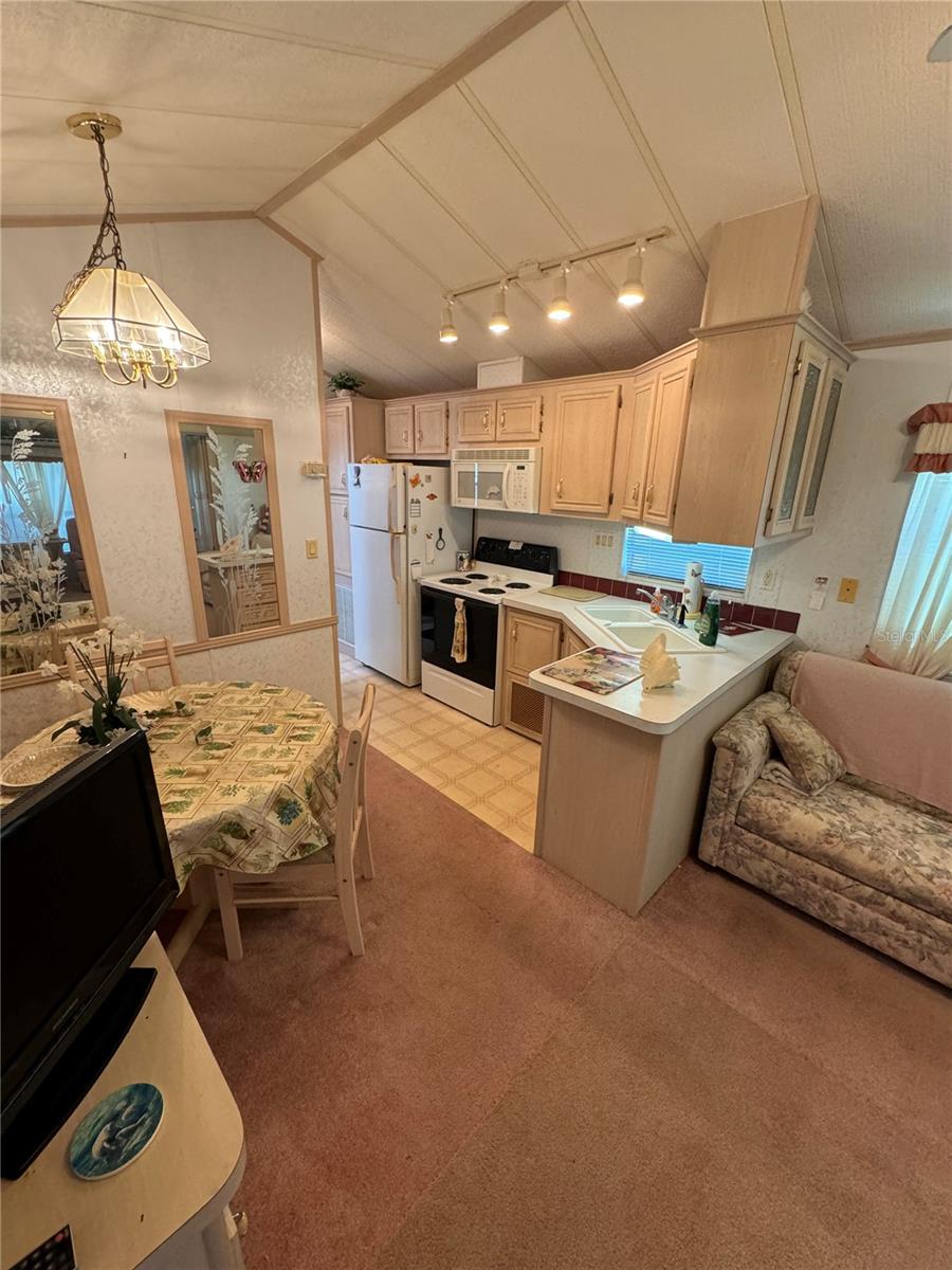 TB8418033 Property Photo