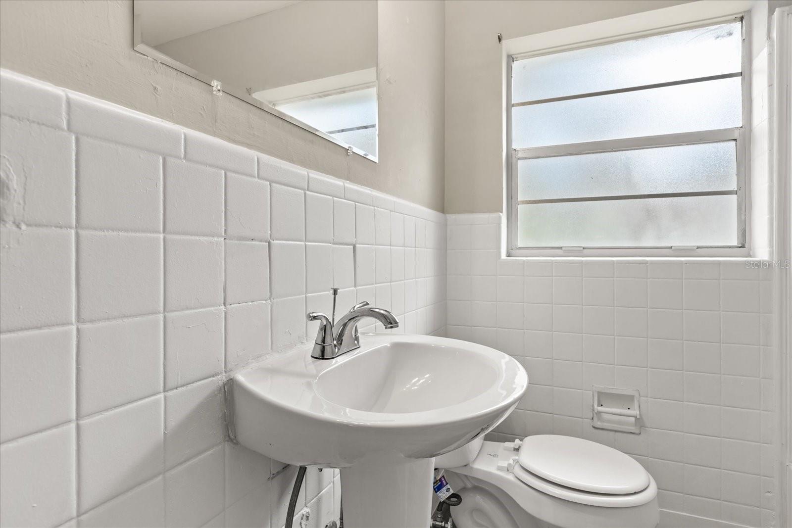 930 NE 14TH AVE, OCALA, FL, 34470