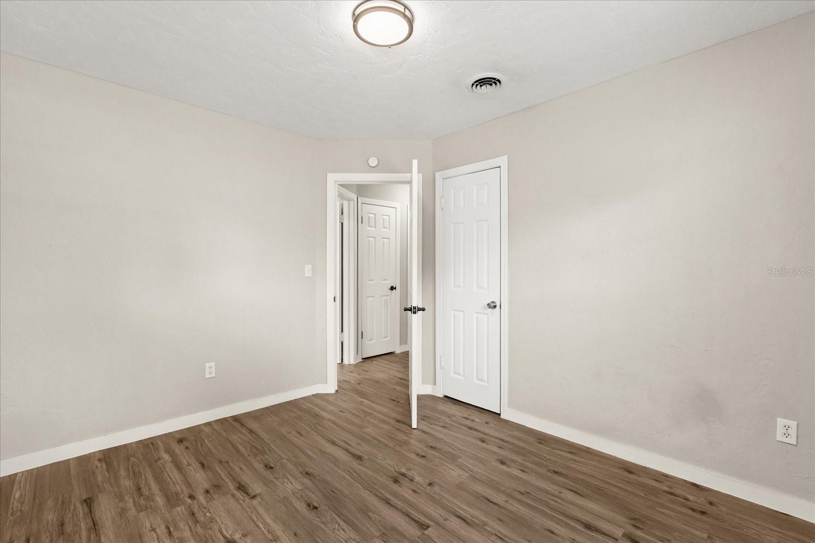 930 NE 14TH AVE, OCALA, FL, 34470