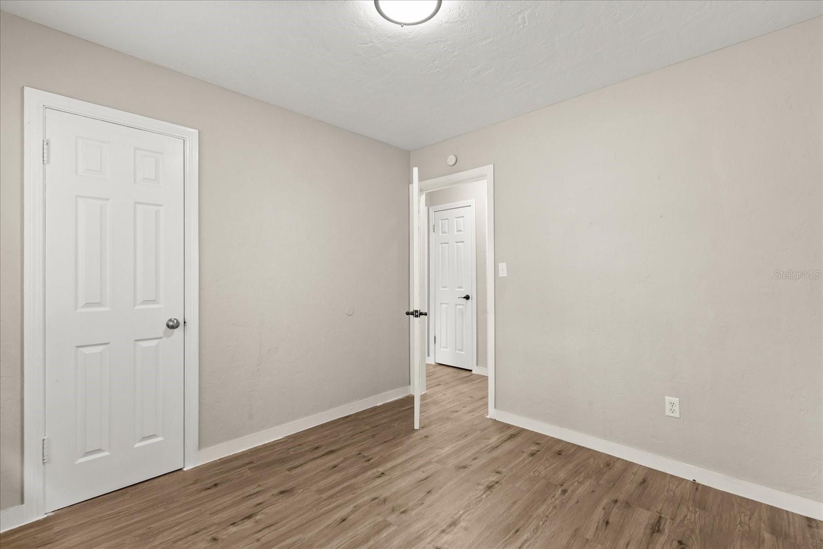 930 NE 14TH AVE, OCALA, FL, 34470