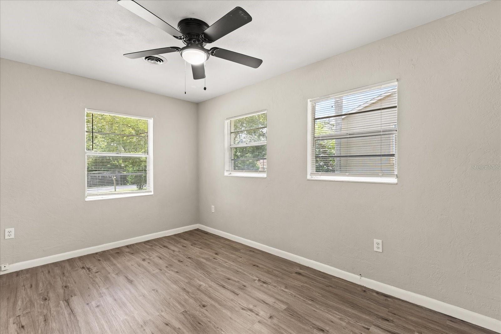 930 NE 14TH AVE, OCALA, FL, 34470