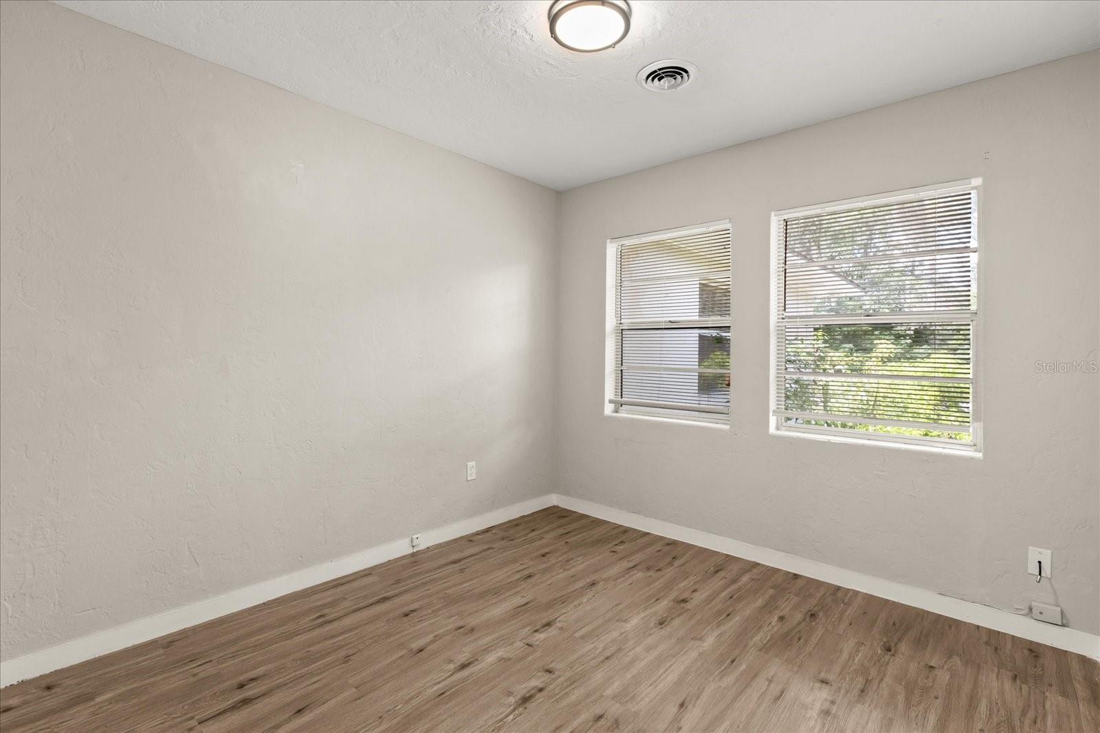 930 NE 14TH AVE, OCALA, FL, 34470