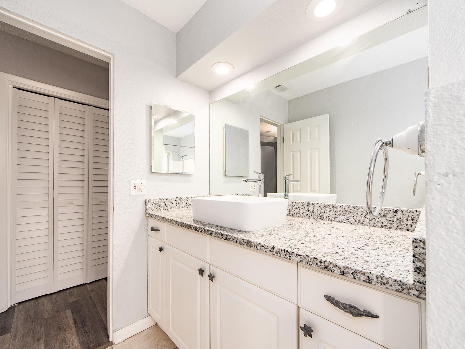 1549 LINWOOD DR, CLEARWATER, FL, 33755