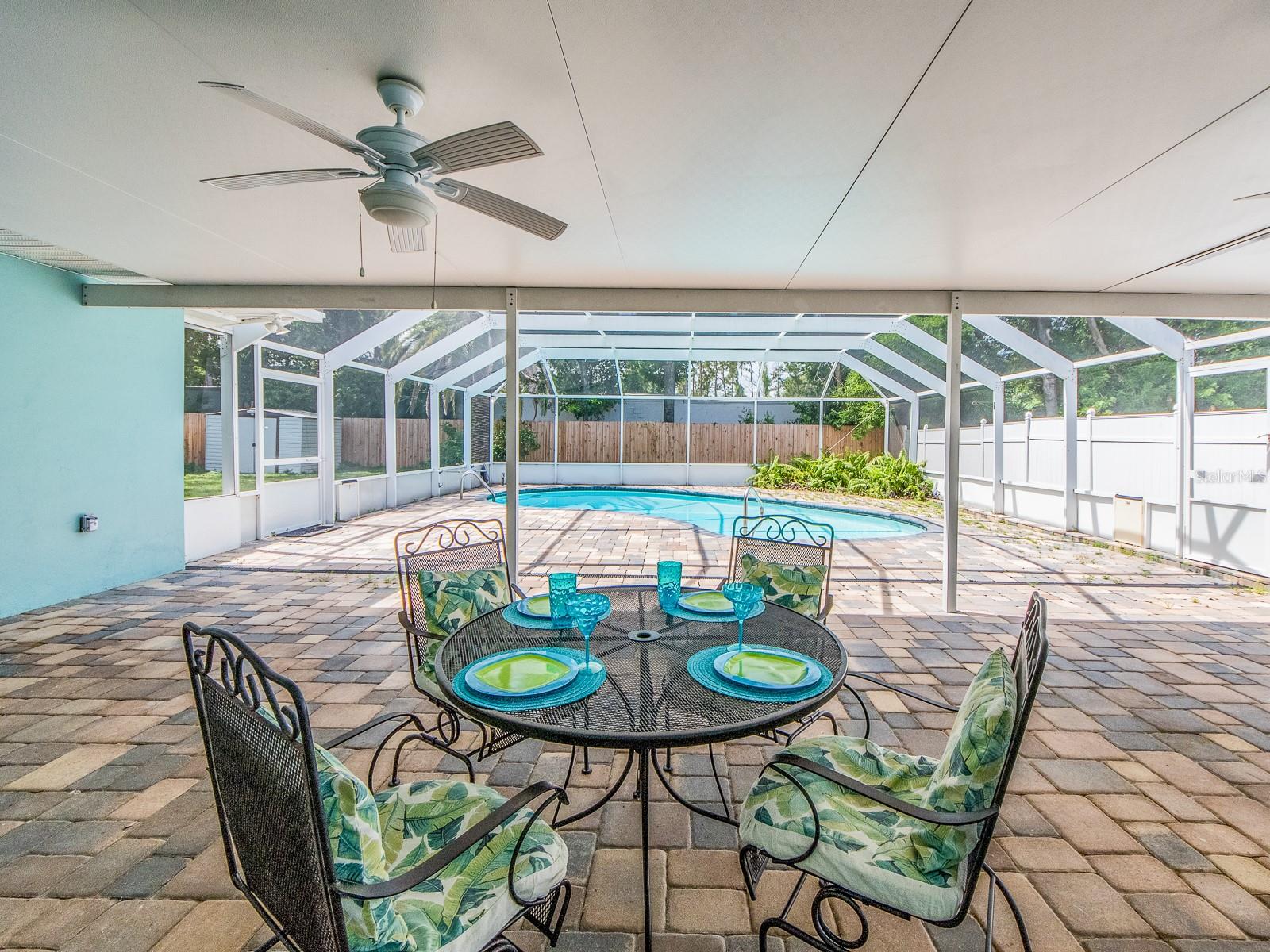 1549 LINWOOD DR, CLEARWATER, FL, 33755