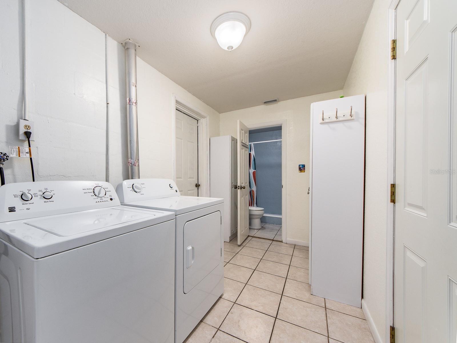 1549 LINWOOD DR, CLEARWATER, FL, 33755