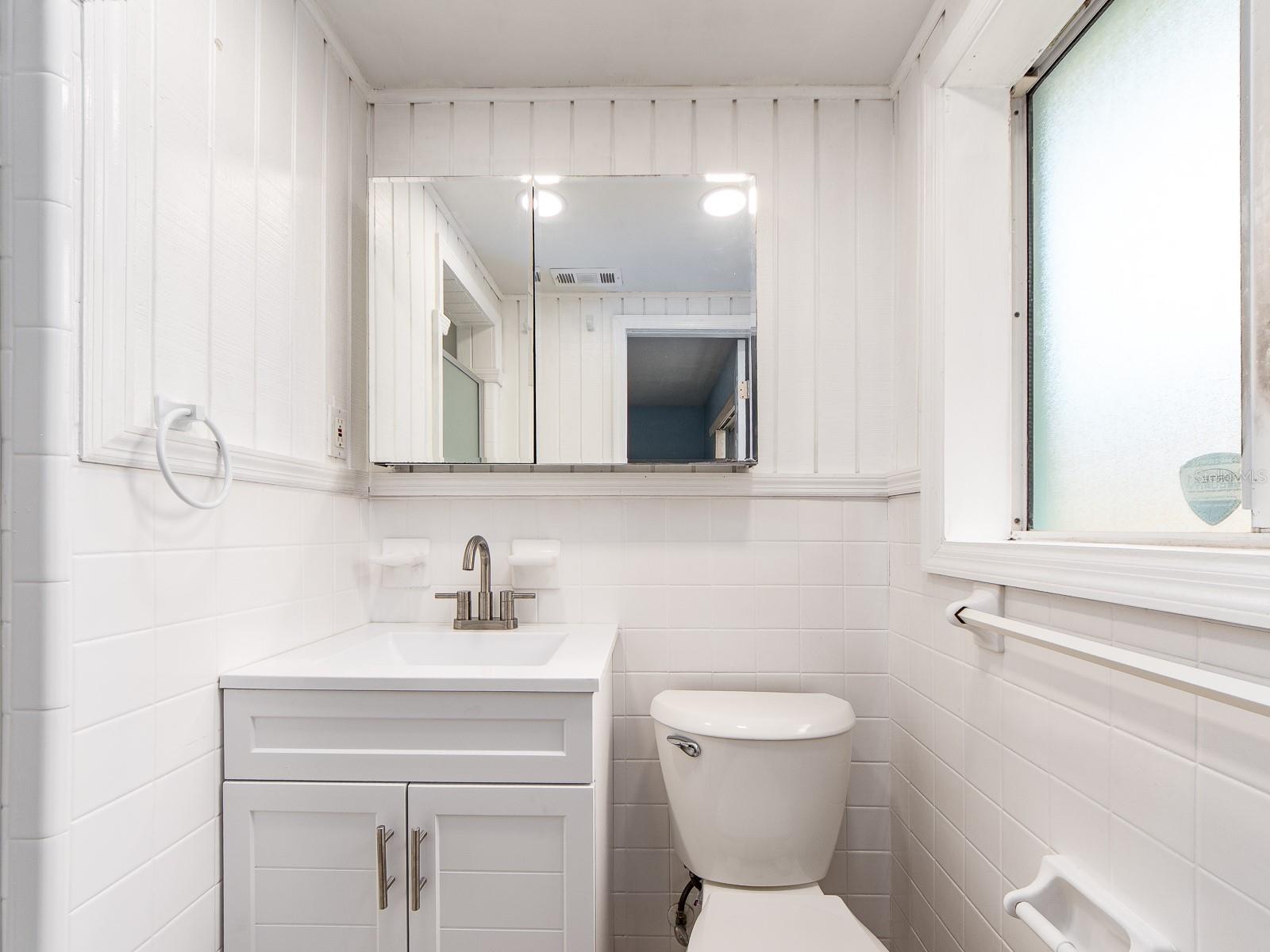 1549 LINWOOD DR, CLEARWATER, FL, 33755