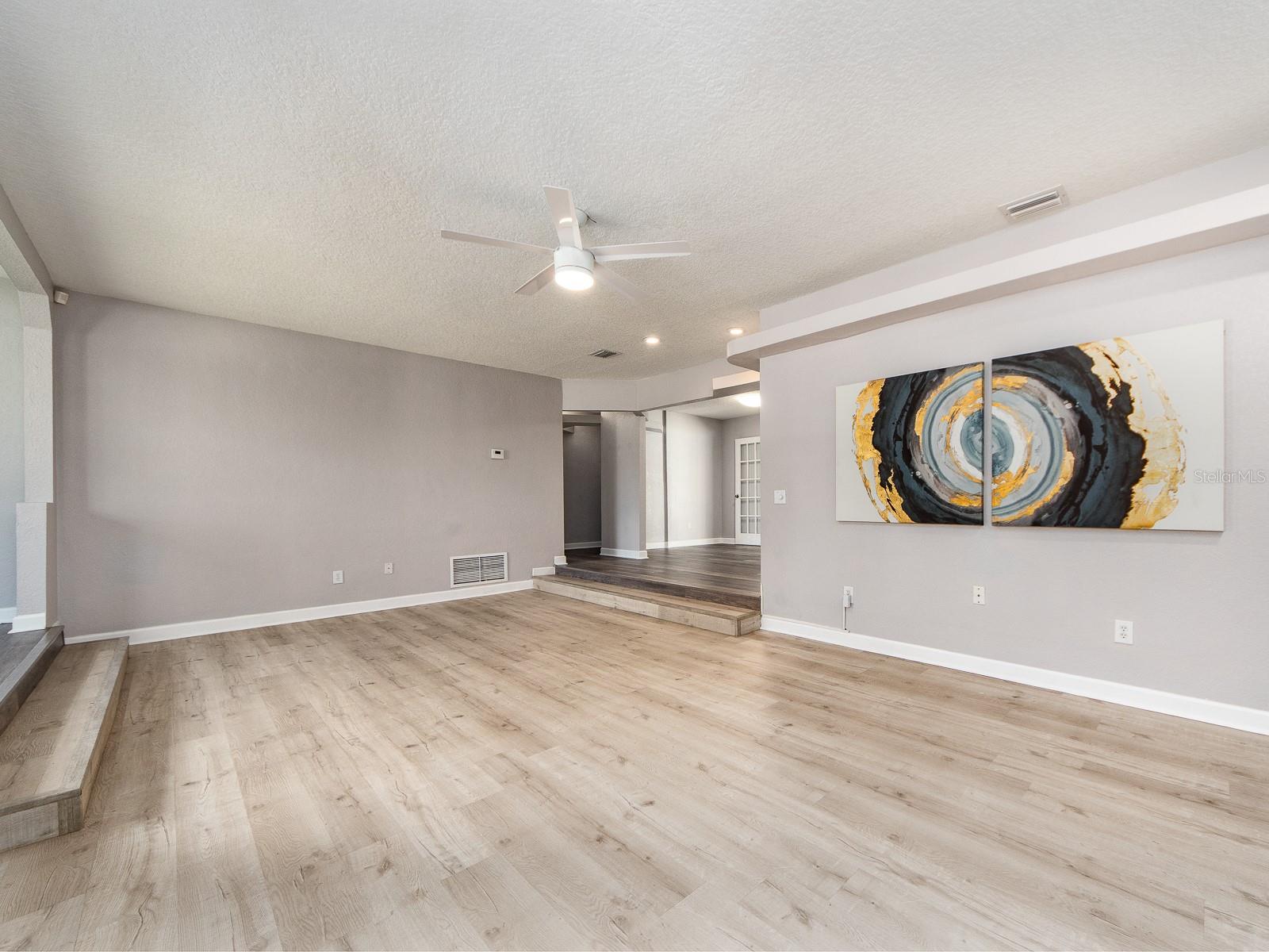 1549 LINWOOD DR, CLEARWATER, FL, 33755