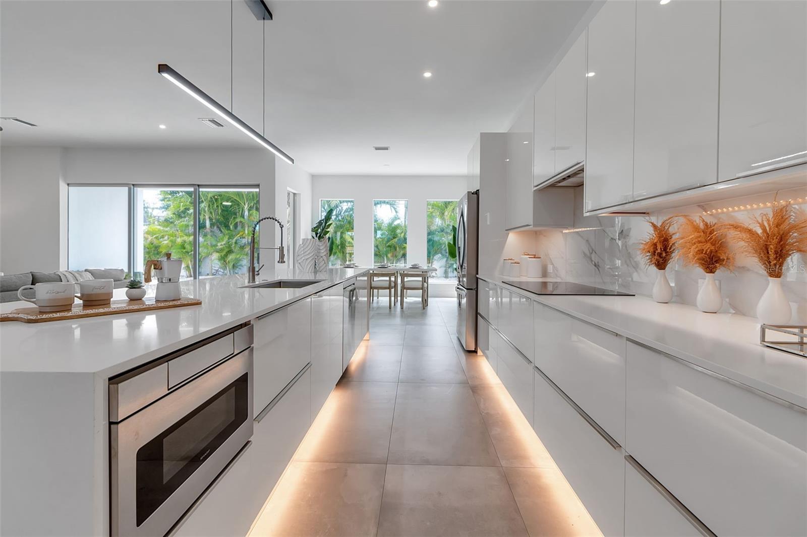 A4662213 Property Photo
