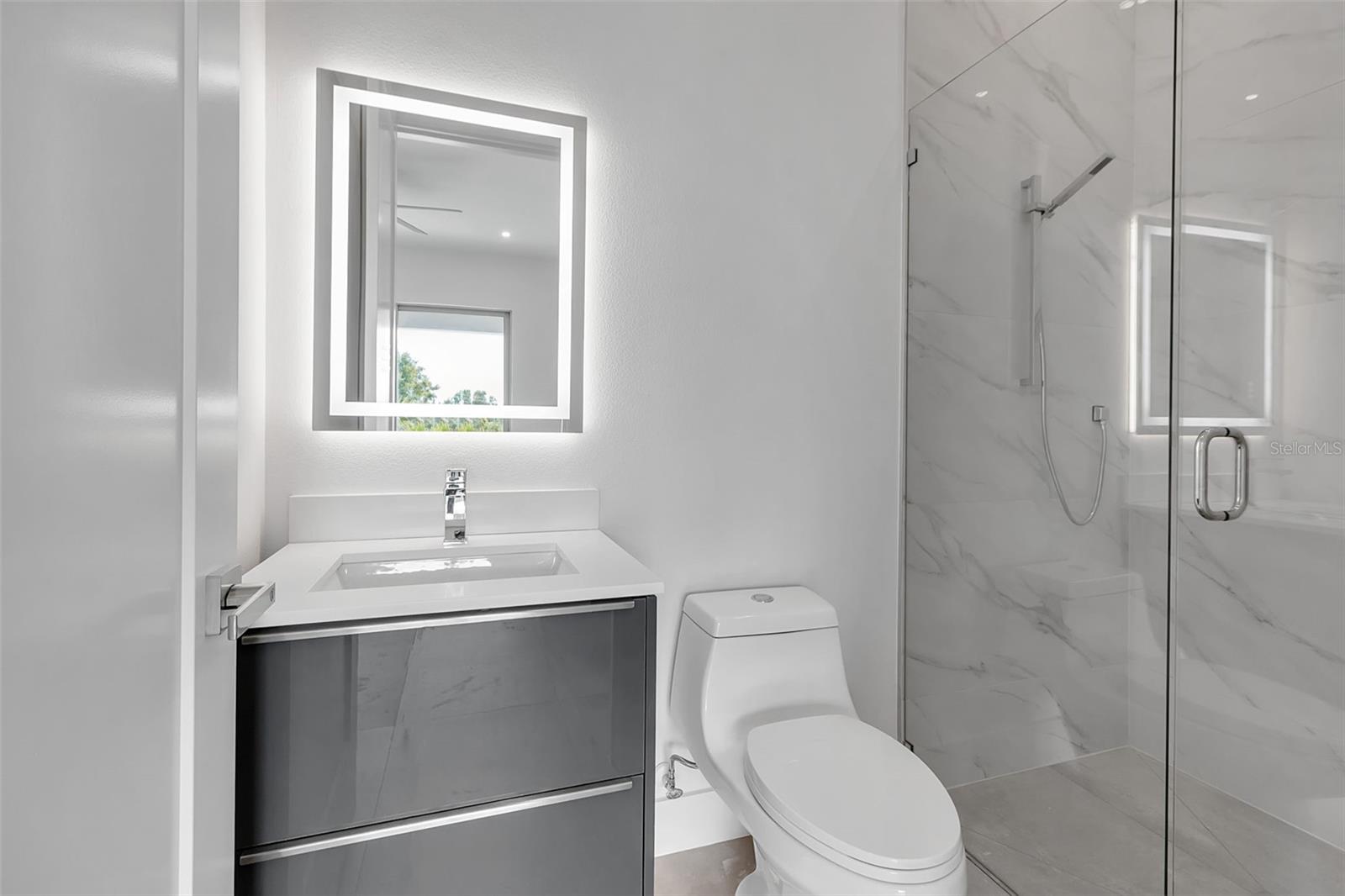 A4662213 Property Photo