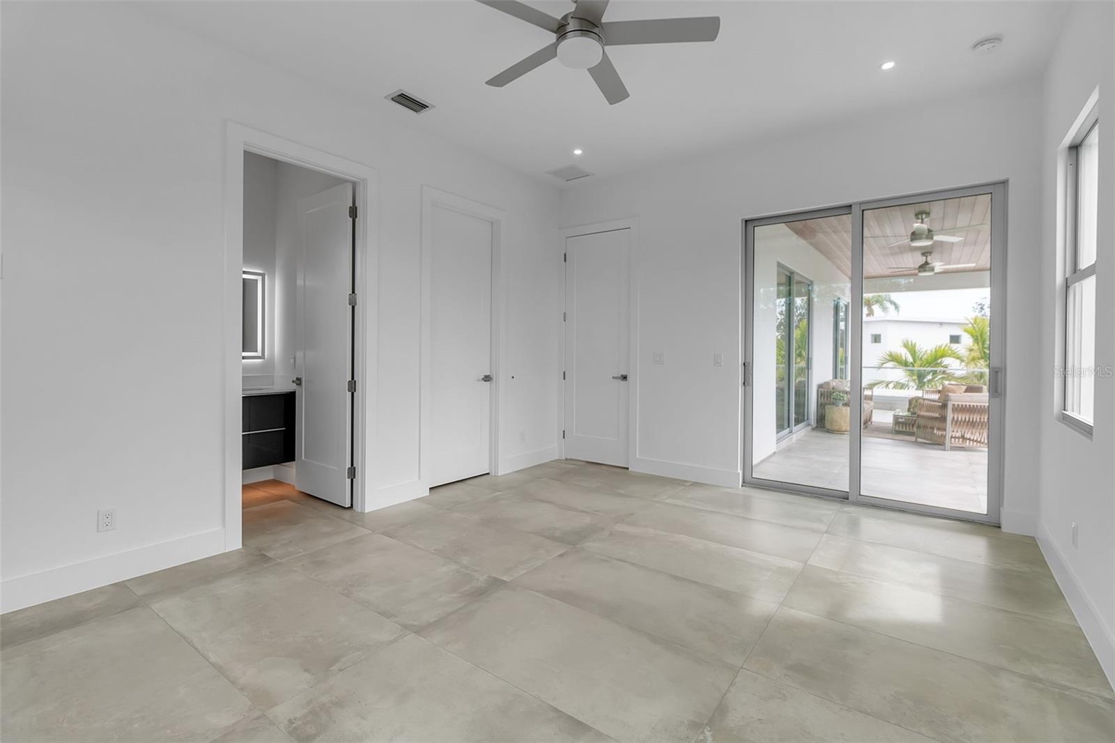A4662213 Property Photo