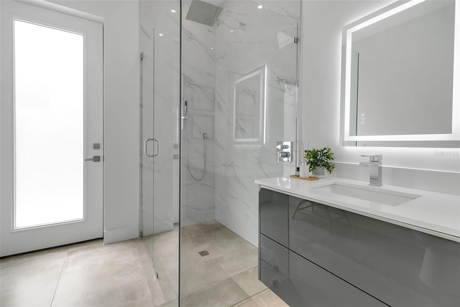 A4662213 Property Photo