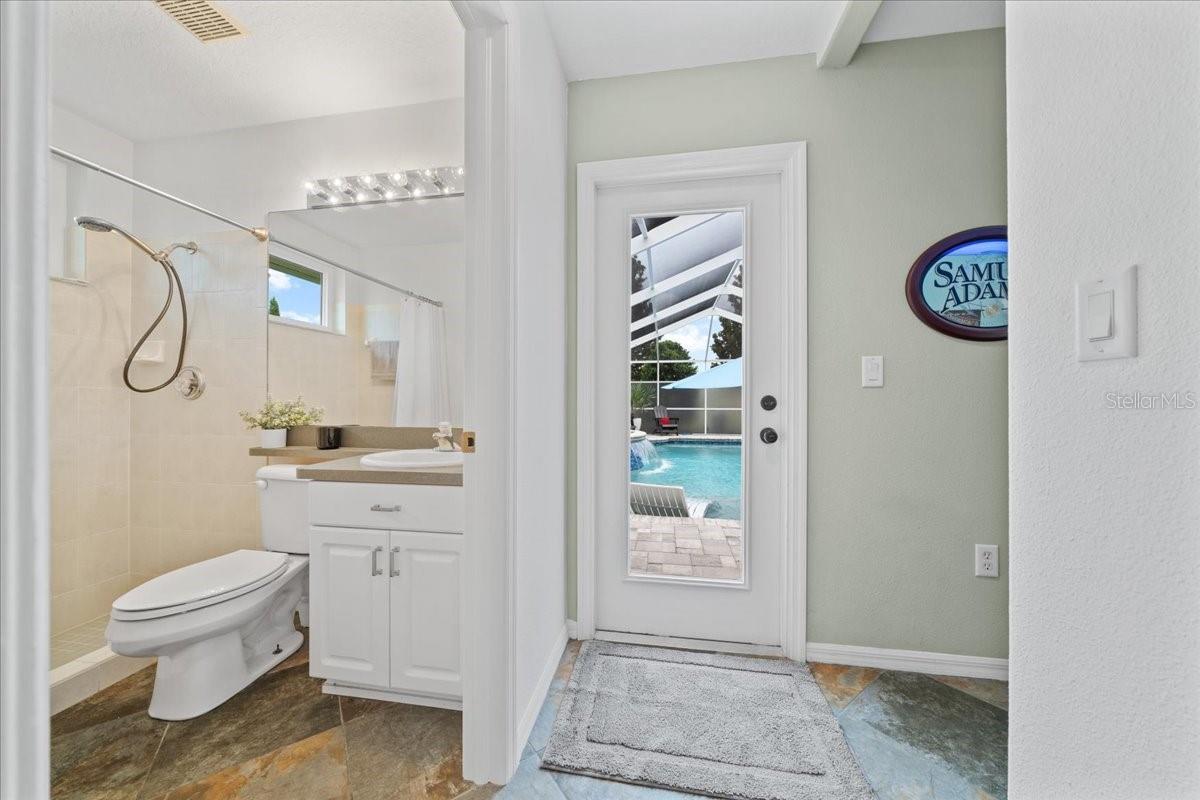 Full bathroom next to bedroom #4