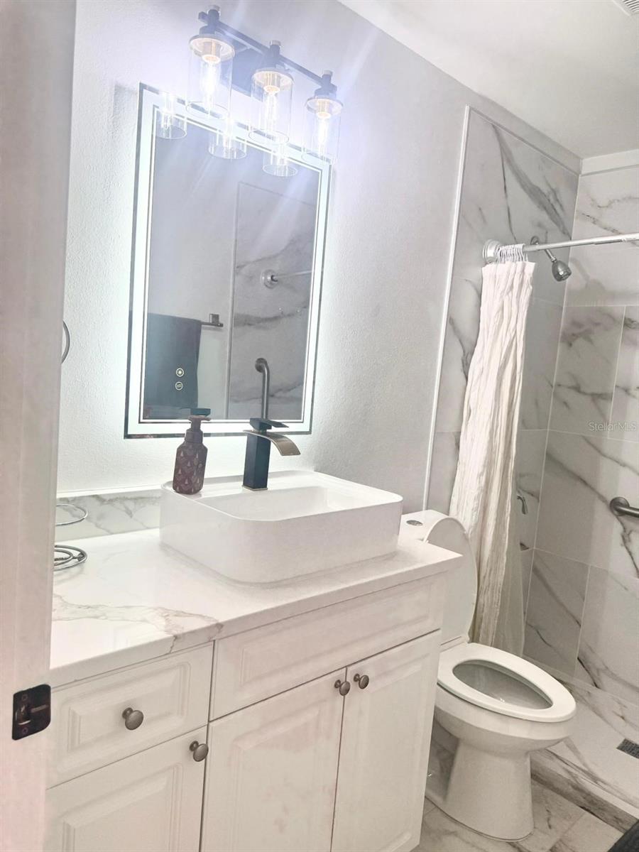 9411 N ROME CIR #1/2, TAMPA, FL, 33612