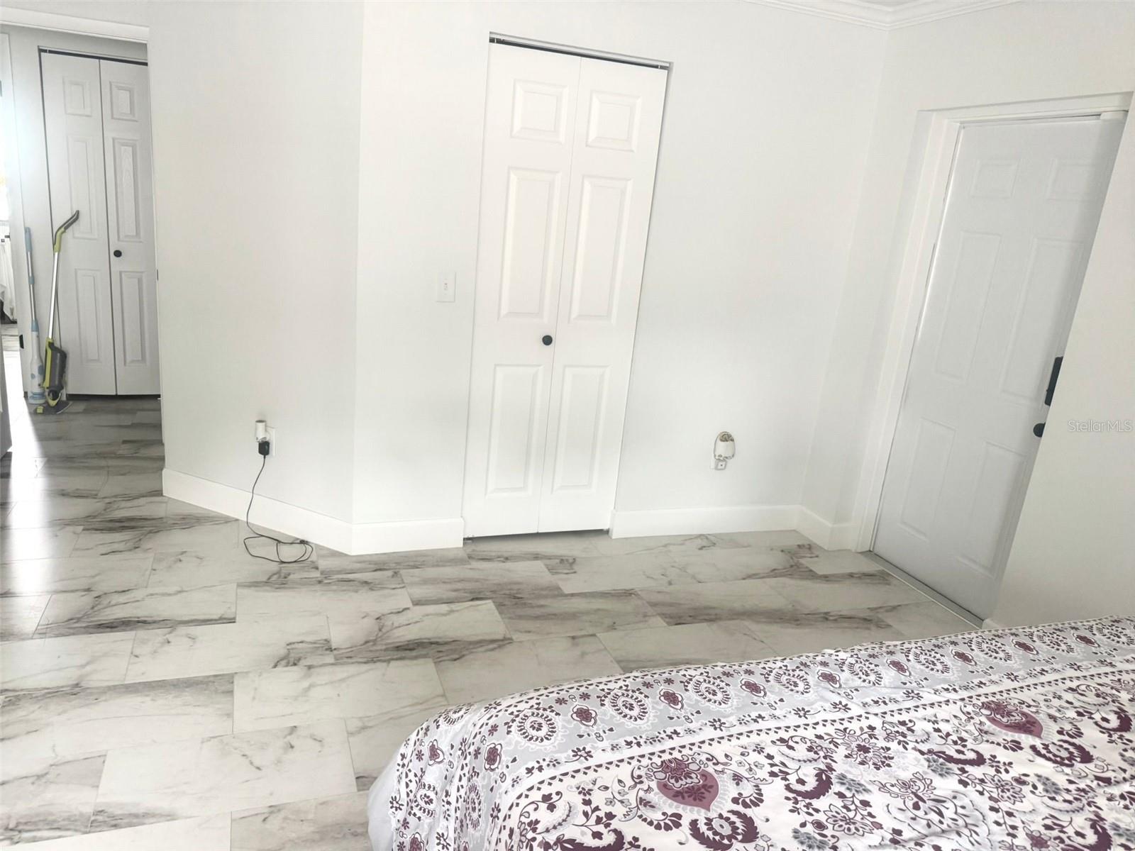 9411 N ROME CIR #1/2, TAMPA, FL, 33612