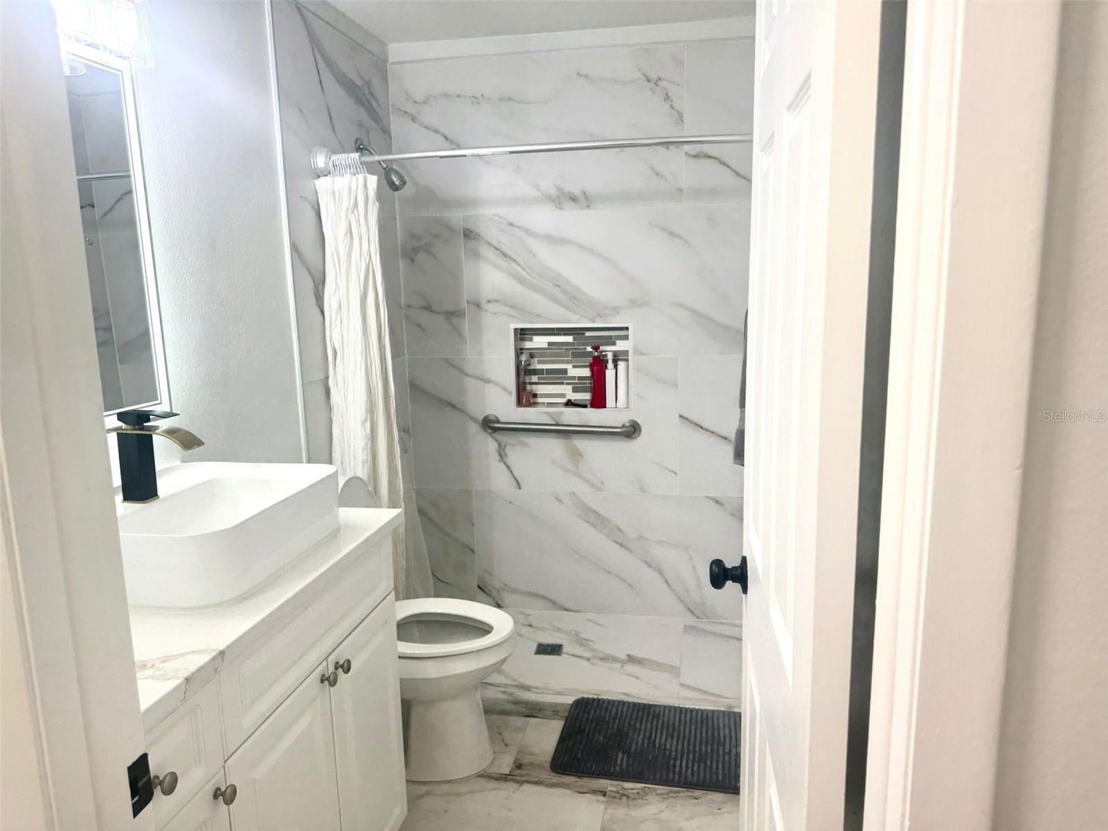 9411 N ROME CIR #1/2, TAMPA, FL, 33612