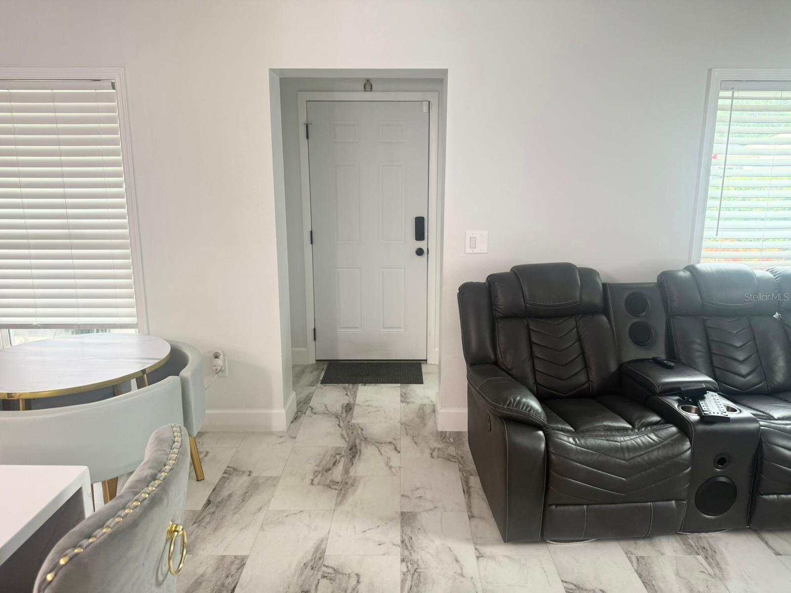 9411 N ROME CIR #1/2, TAMPA, FL, 33612