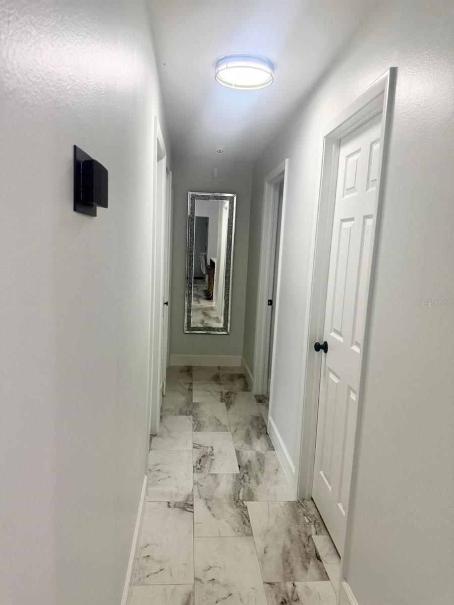 9411 N ROME CIR #1/2, TAMPA, FL, 33612