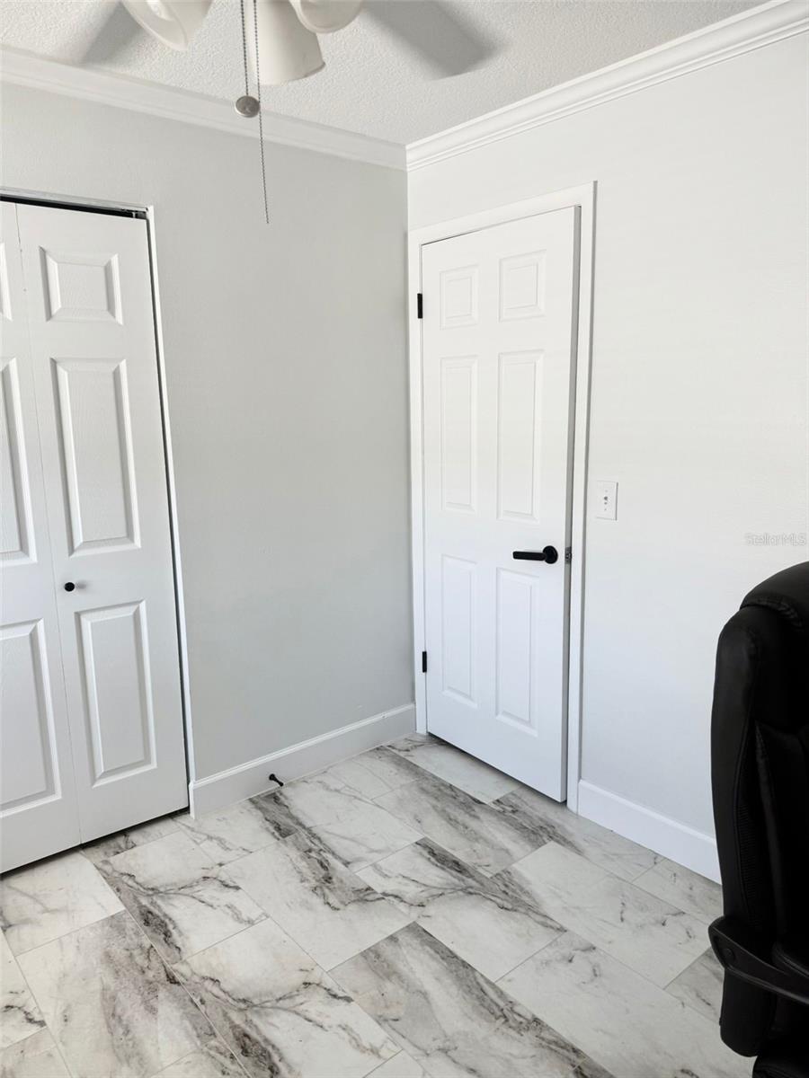 9411 N ROME CIR #1/2, TAMPA, FL, 33612