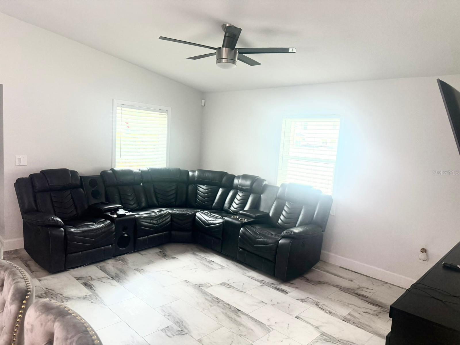 9411 N ROME CIR #1/2, TAMPA, FL, 33612