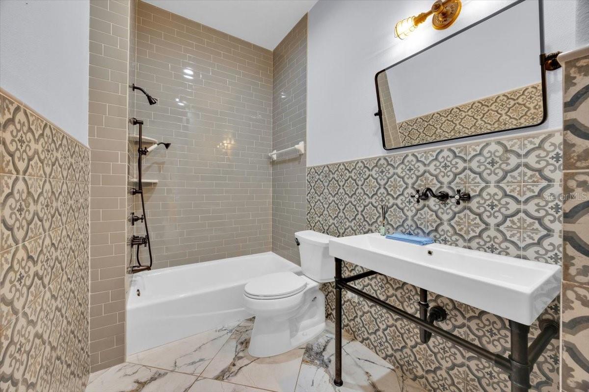 6817 PEYTON DR, SEFFNER, FL, 33584