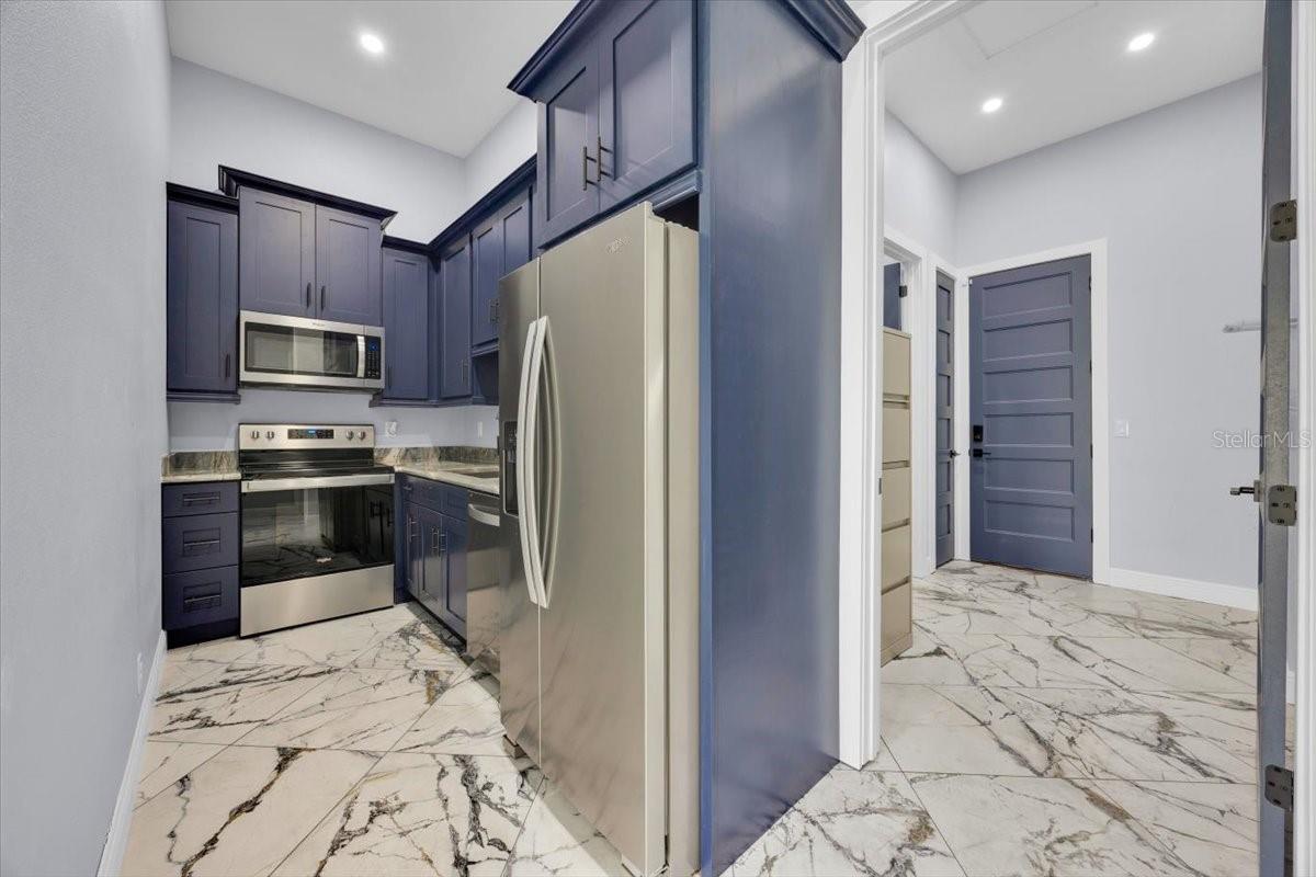 6817 PEYTON DR, SEFFNER, FL, 33584