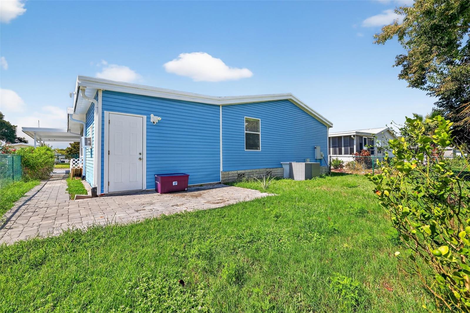 3024 MANATEE RD, TAVARES, FL, 32778